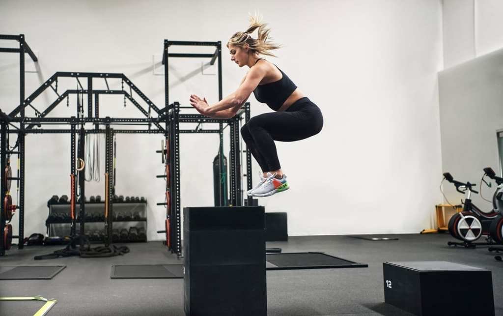 Bodyweight Training Routines to Build Legs - Box Jumps